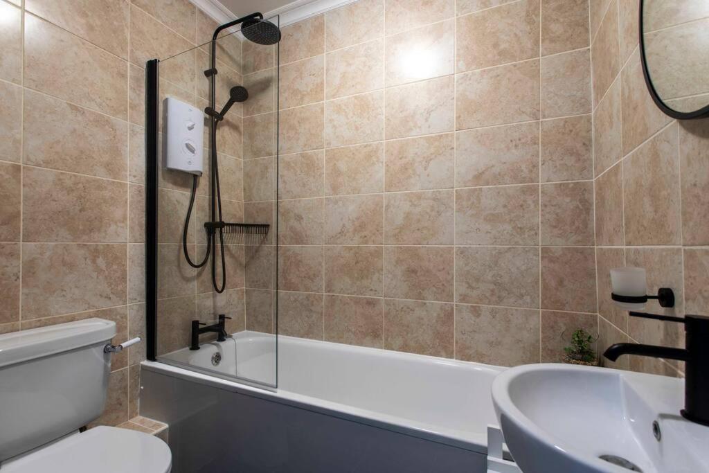Georgian House Garden Apartment Bath Exterior foto